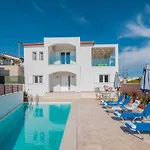 Astarte Villas - Ocean Pool Villa